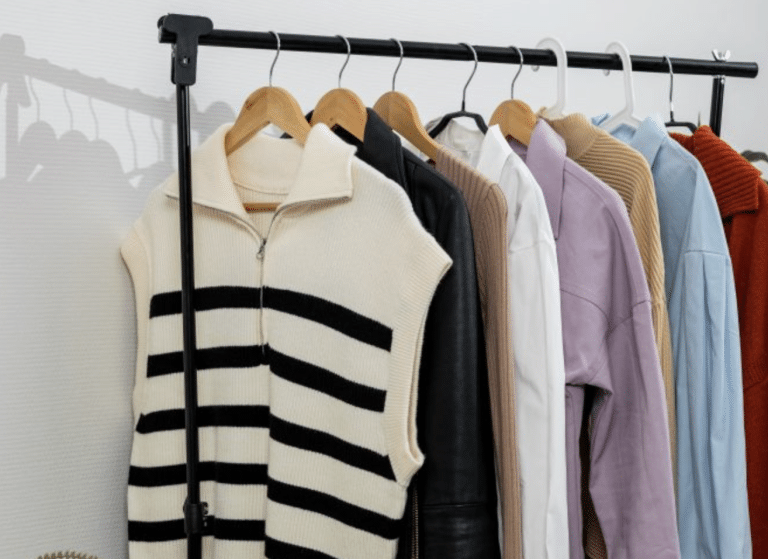 17 Capsule Wardrobe Pieces Every Busy Mom Actually Wears
