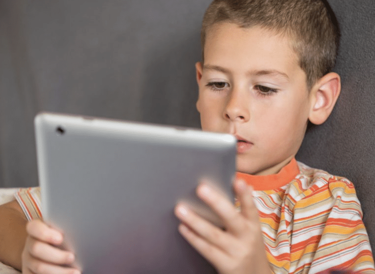 The Realistic Guide to Setting Screen Time Rules Your Kids Will Actually Follow